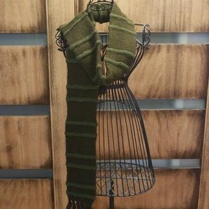 Ultra long knit scarf 